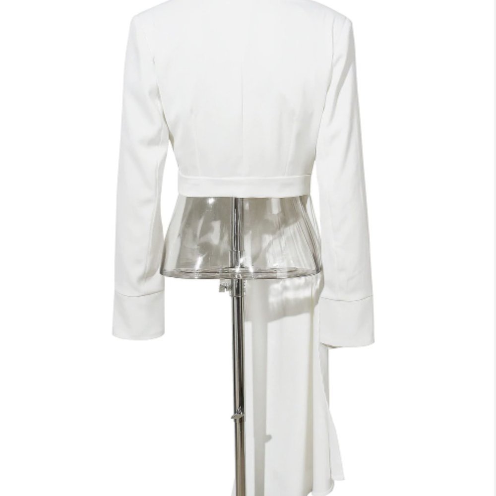 White Asymmetrical Blouse ❄️ - Picture 5 of 7